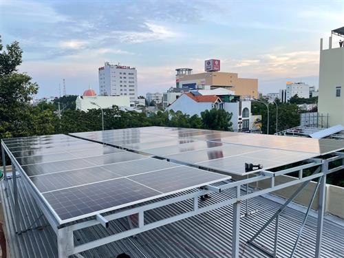 Giải Pháp Điện Mặt Trời Cho Hộ Gia Đình Và Doanh Nghiệp: Quy Trình Lắp Đặt Chuẩn Từ Smart Home 247